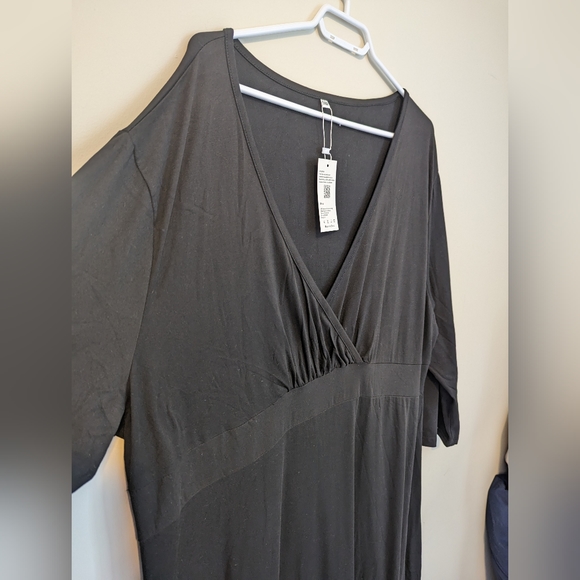 KARALIN Women's V-Neck 3/4 Sleeve Plus Size Maxi Dress - Picture 2 of 7